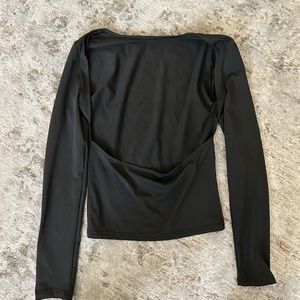 Backless going out top